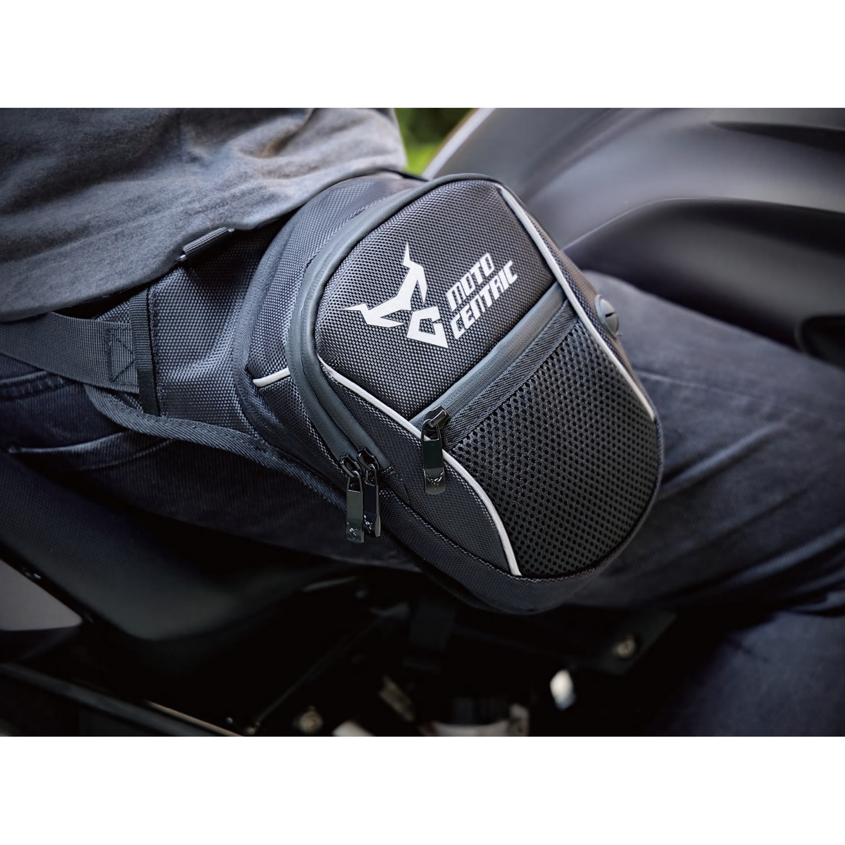 Sacoche de jambe moto compacte