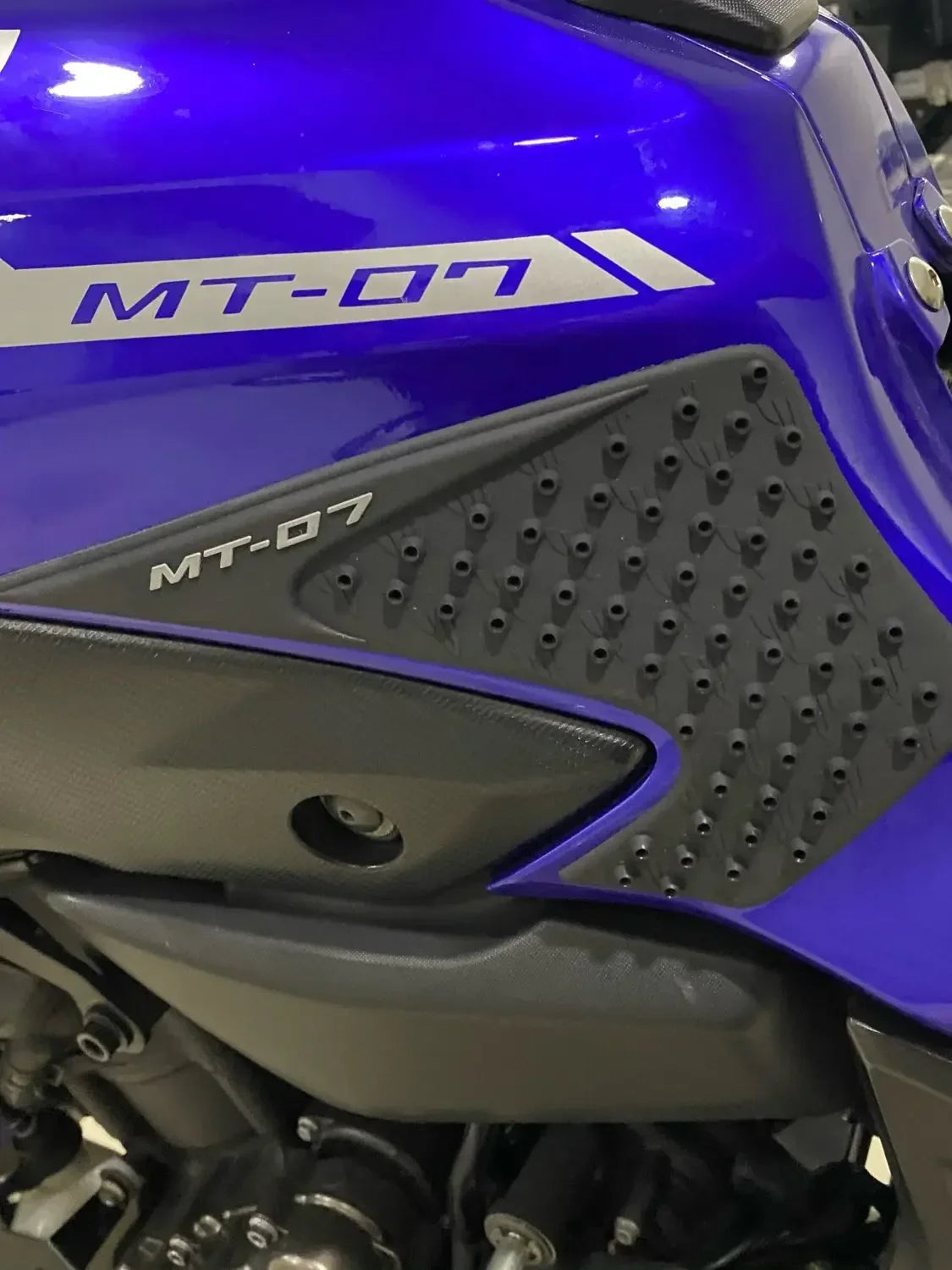 Pads de réservoir antidérapants Yamaha MT-07 2014–2017