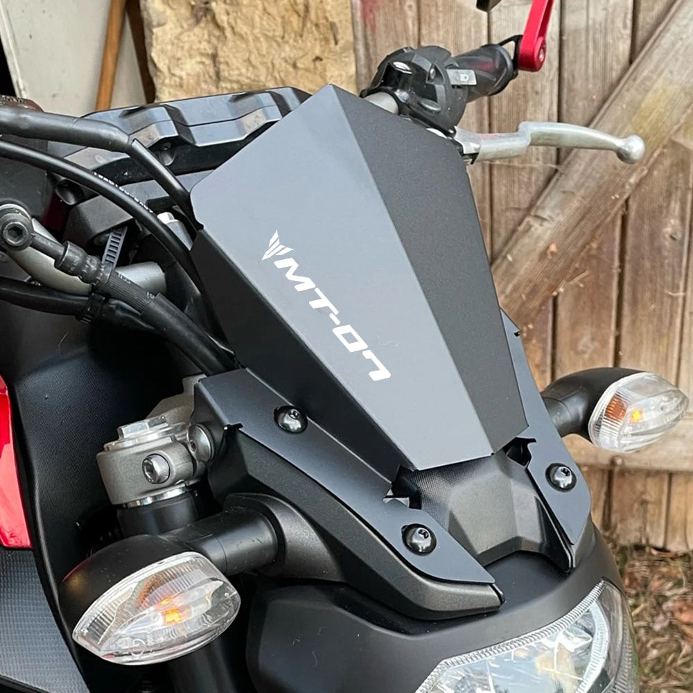 Saute-vent Yamaha MT-07 2014–2017 – Aluminium noir